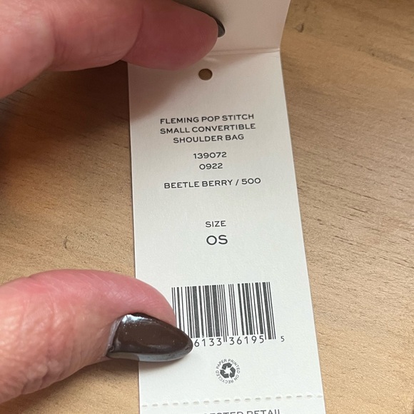 Like new Tory Burch Beetle Berry shoulder bag - Picture 6 of 8